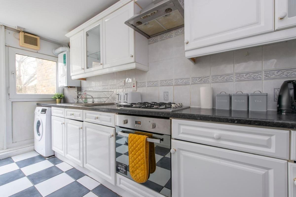 Lovely 2-Bed 20 Mins To Central Лондон Экстерьер фото