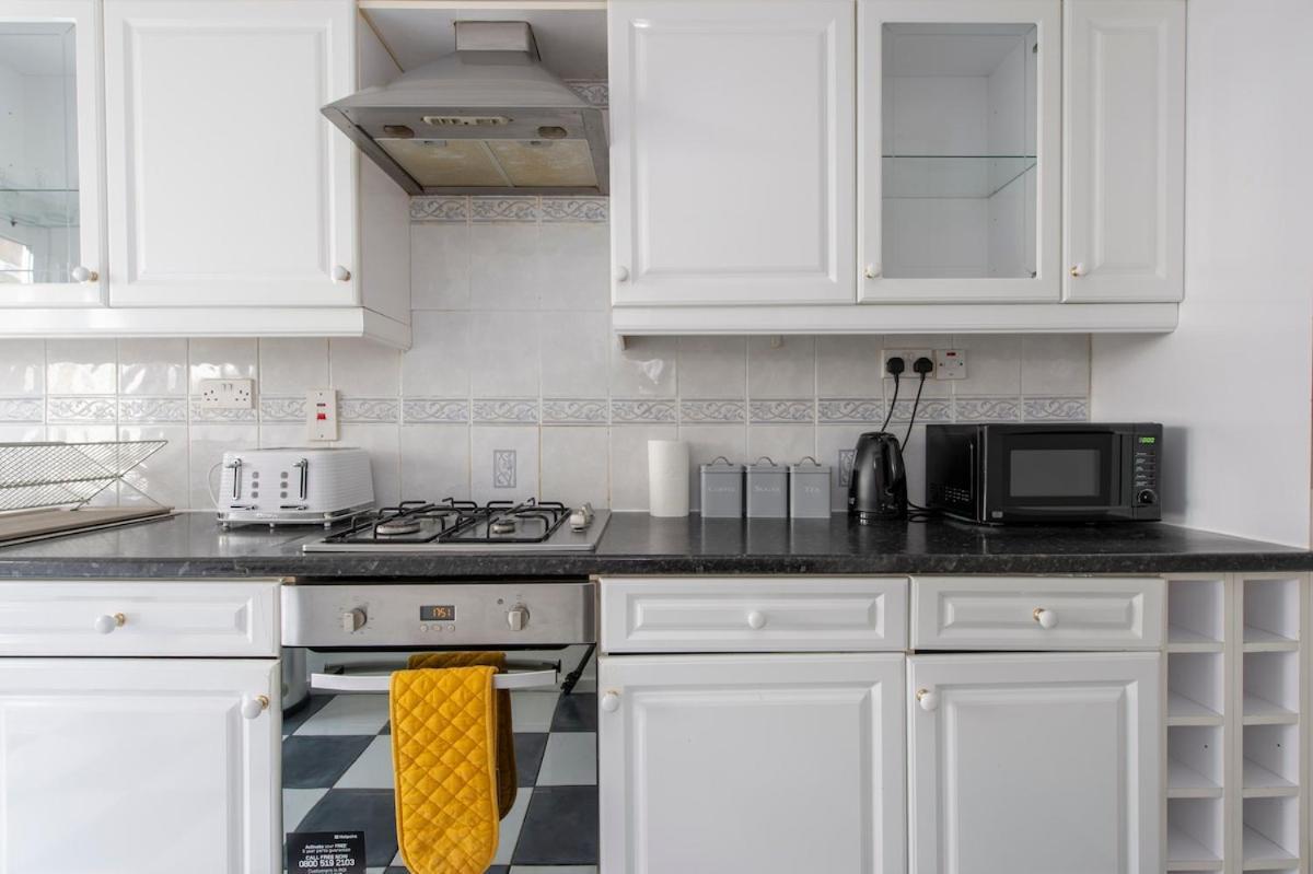 Lovely 2-Bed 20 Mins To Central Лондон Экстерьер фото