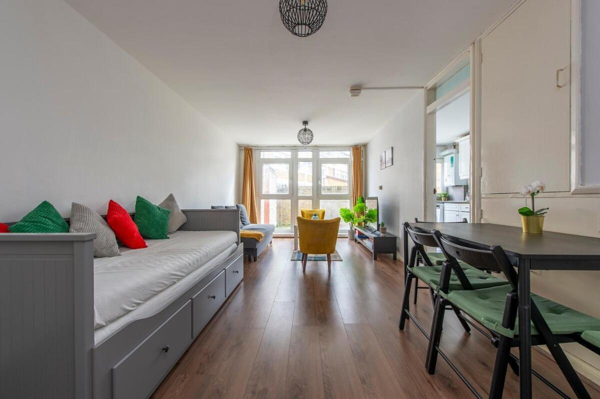 Lovely 2-Bed 20 Mins To Central Лондон Экстерьер фото