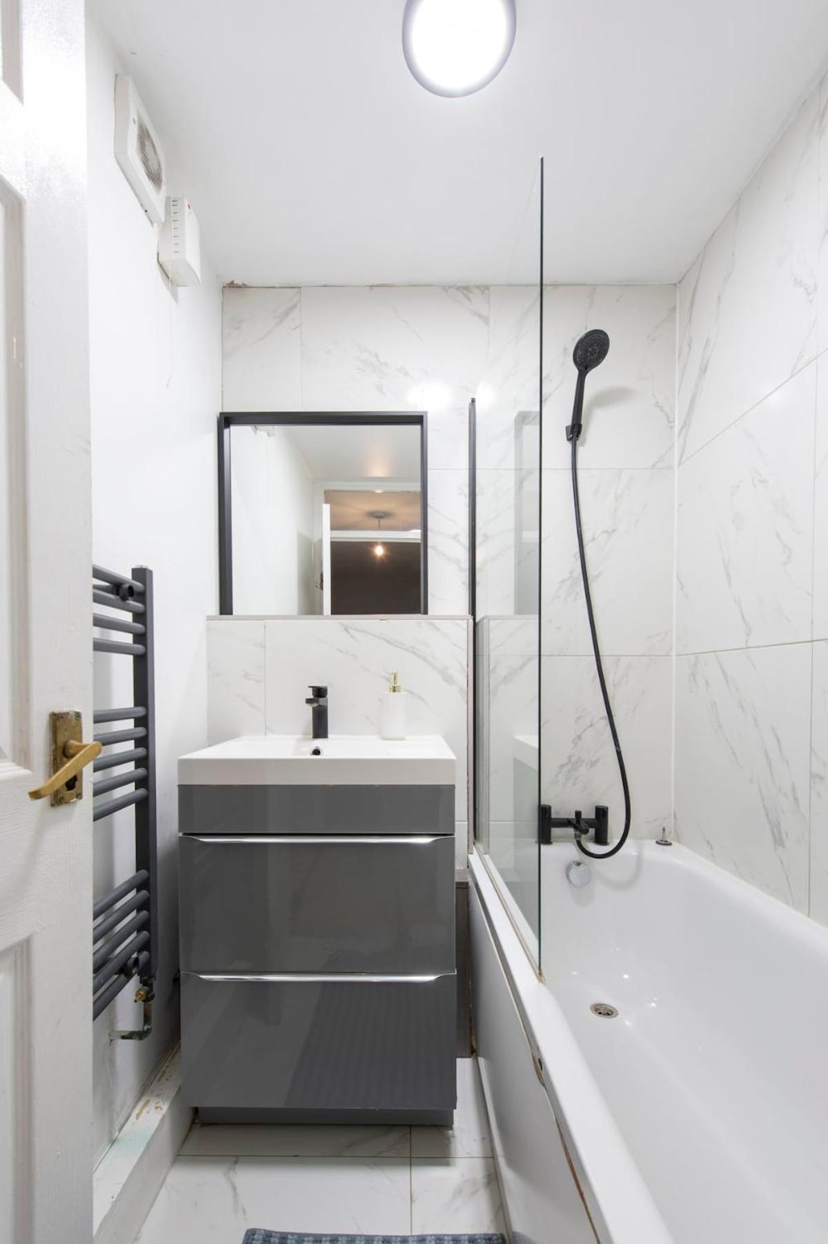 Lovely 2-Bed 20 Mins To Central Лондон Экстерьер фото